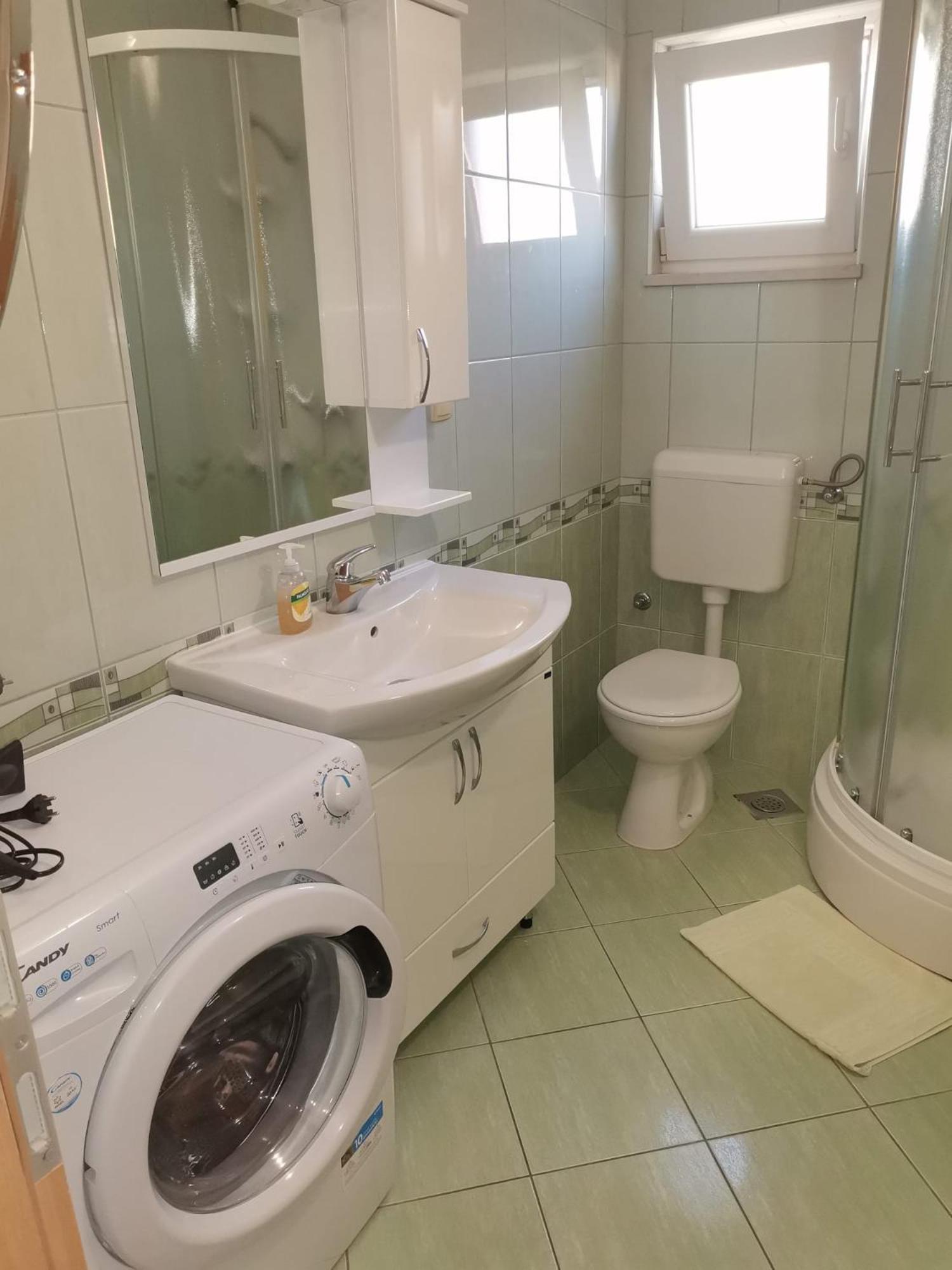 Apartmani Ljubo 프리모스턴 외부 사진