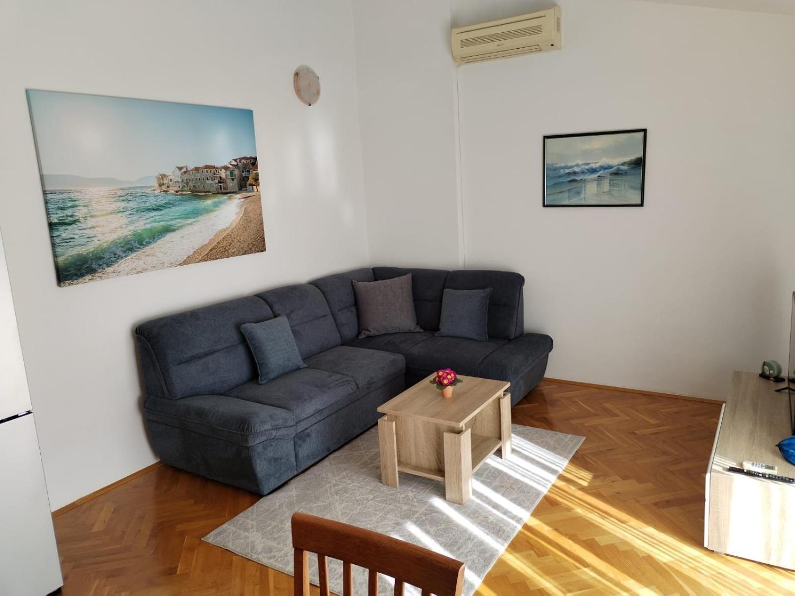 Apartmani Ljubo 프리모스턴 외부 사진