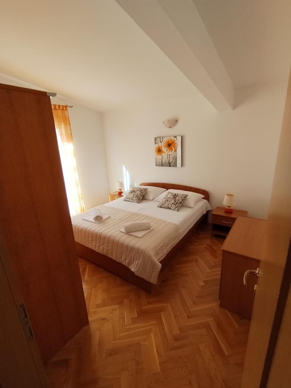 Apartmani Ljubo 프리모스턴 외부 사진