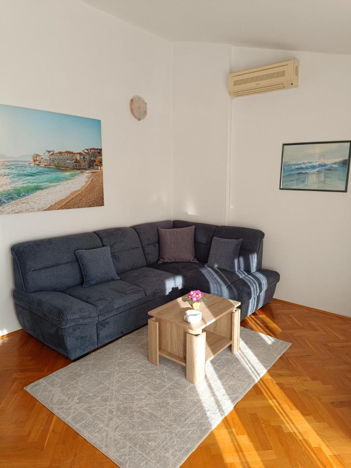 Apartmani Ljubo 프리모스턴 외부 사진